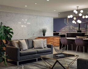 Lobby seating at Homewood Suites By Hilton Chicago Downtown/Magnificent Mile.