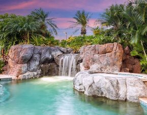 Outdoor pool at Embassy Suites By Hilton Oahu Kapolei.