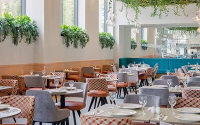 Restaurant at Hilton Garden Inn Rome Colosseum.