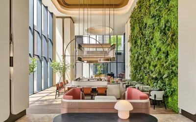 Lobby seating at Hilton Garden Inn Chongqing Yubei Central Park.