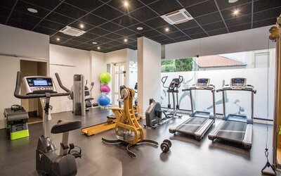 Fitness center at Splendid Hotel & Spa Nice.