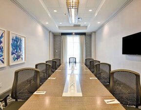 Professional meeting room at Embassy Suites By Hilton Miami - International Airport.