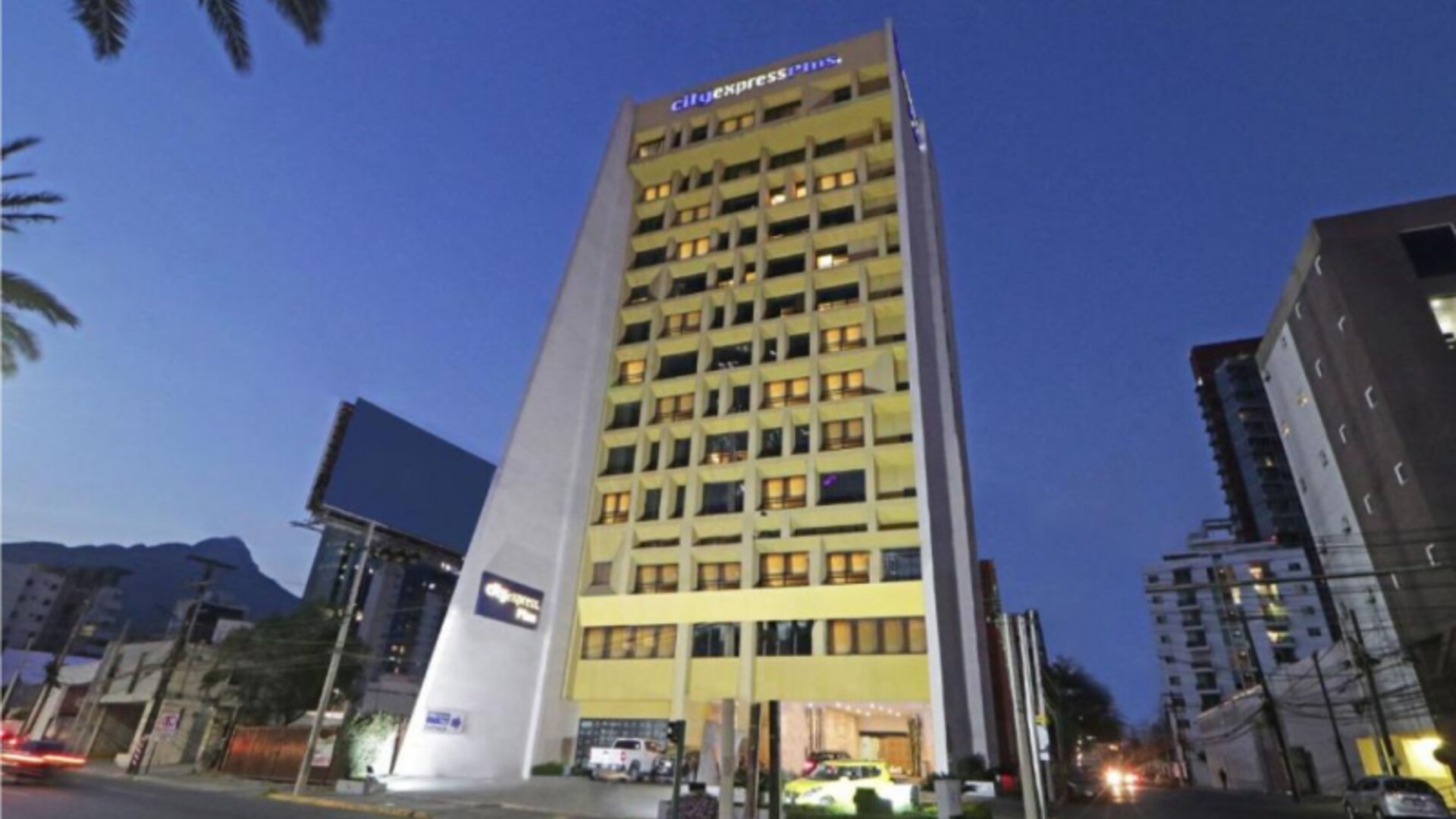 City Express Plus by Marriott Monterrey Galerías