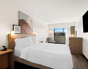 Day use room with natural light at Spark By Hilton Fountain Hills Scottsdale.