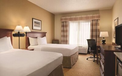 Romantic day use room at Country Inn & Suites By Radisson Mankato Hotel.