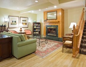 Lobby seating at Country Inn & Suites By Radisson Mankato Hotel.