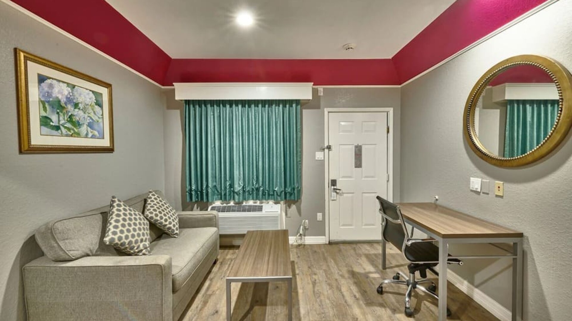 Day use room at Hotel Bliss Kemah Boardwalk.