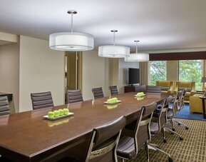 Meeting room at DoubleTree By Hilton Houston Intercontinental Airport.