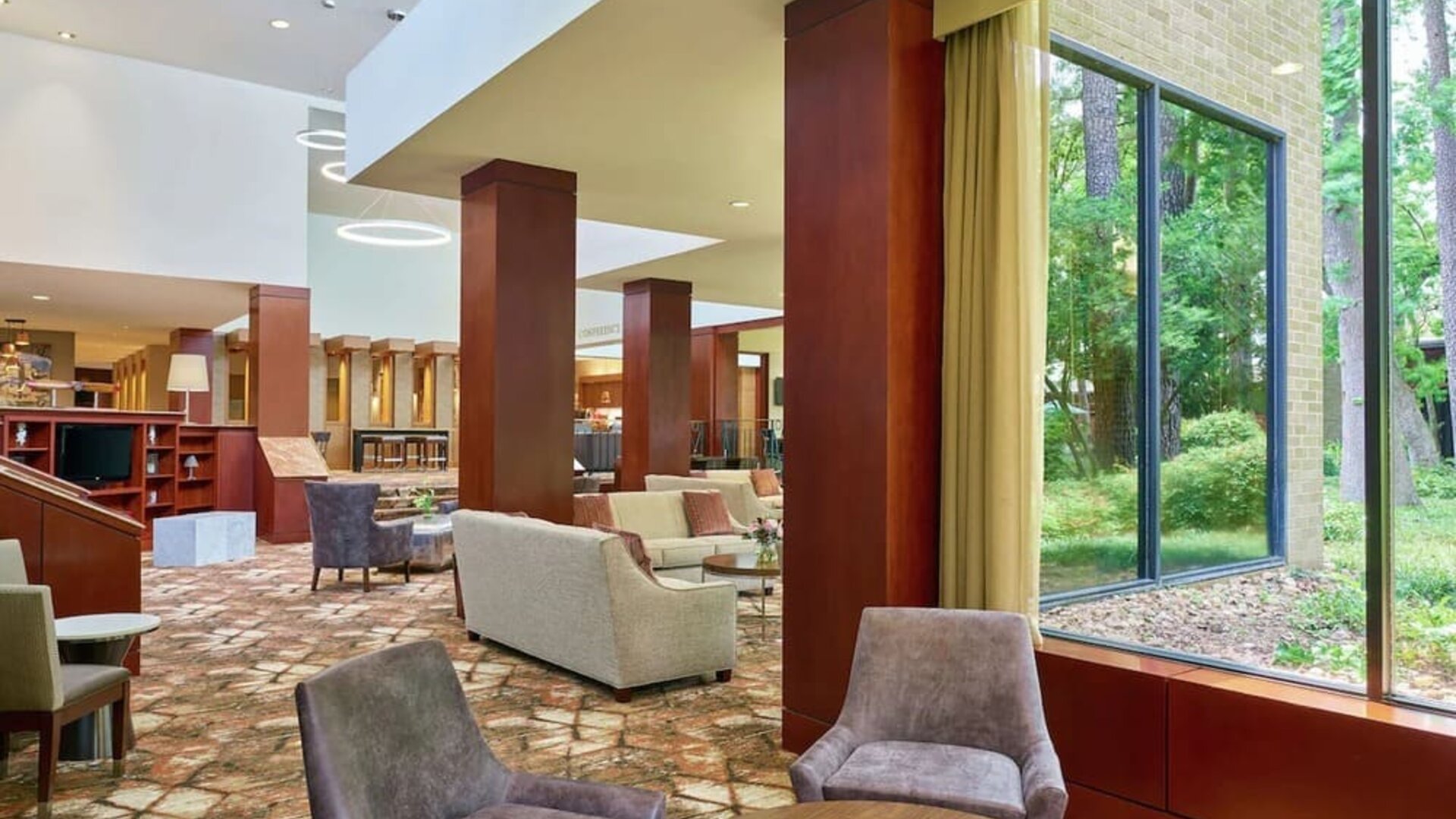 Coworking lounge at DoubleTree By Hilton Houston Intercontinental Airport.