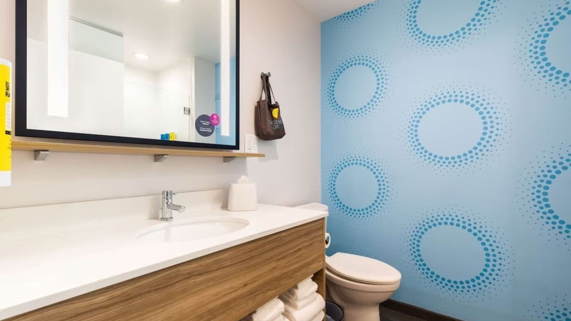 Guest bathroom at Tru By Hilton Eugene.