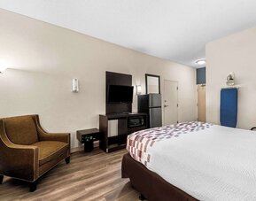 Day use room amenities at Suburban Studios Orlando - Ocoee/Winter Garden.