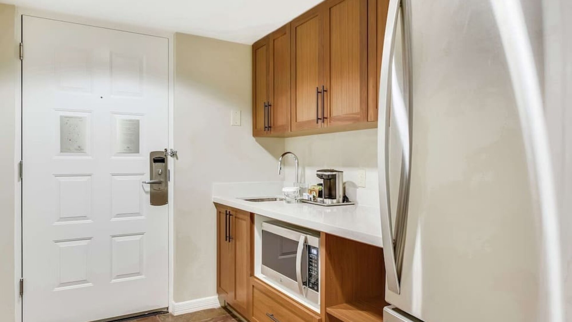 Day use room at Hilton Phoenix Tapatio Cliffs Resort.