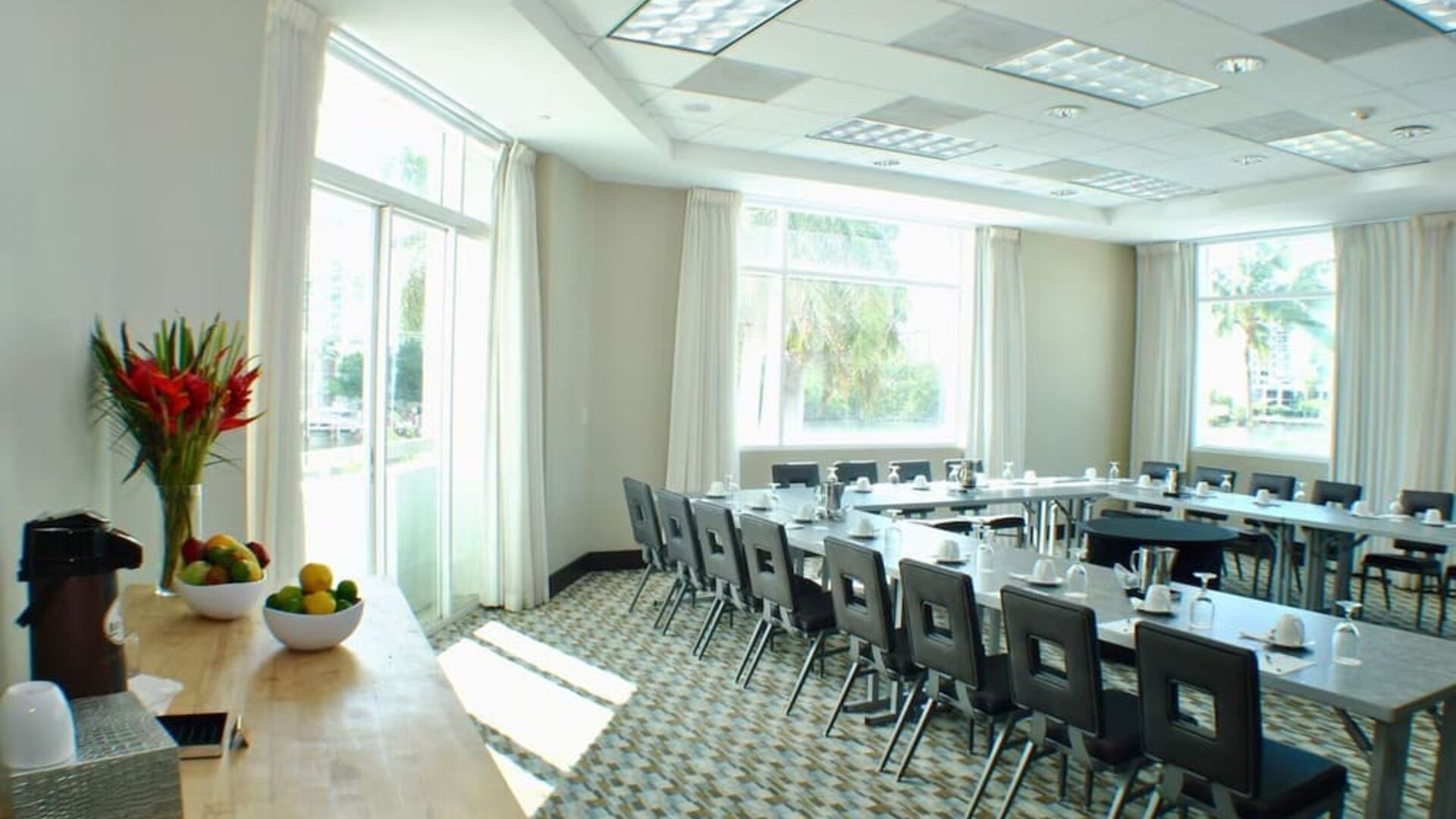Meeting room at GALLERYone - A DoubleTree Suites By Hilton Hotel.