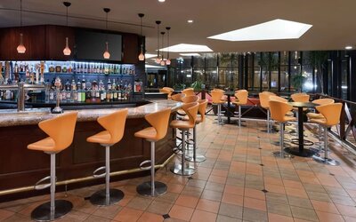 Hotel bar at DoubleTree By Hilton Philadelphia Center City.