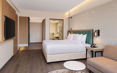 Day use room at Hilton Garden Inn Surat City Centre.