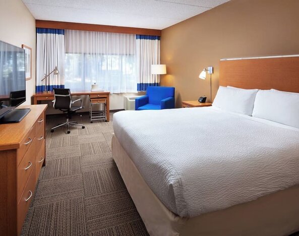 Day use room at Four Points By Sheraton San Diego.