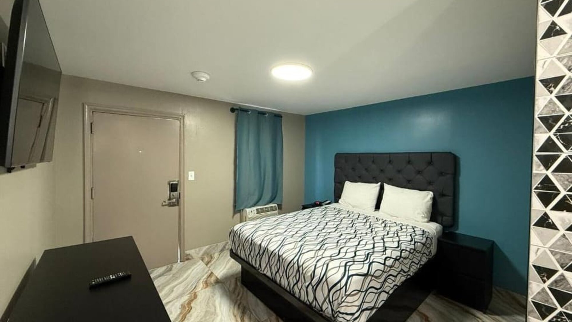 Day use room at Beauty Rest Hotel, Edison.