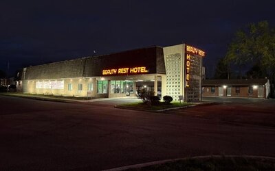 Property exterior at Beauty Rest Hotel, Edison.