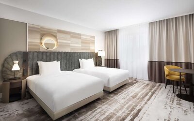 Day use room with TV at Hilton Heidelberg.