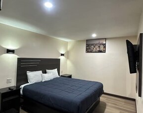 Day use room at Del Aire Inn.