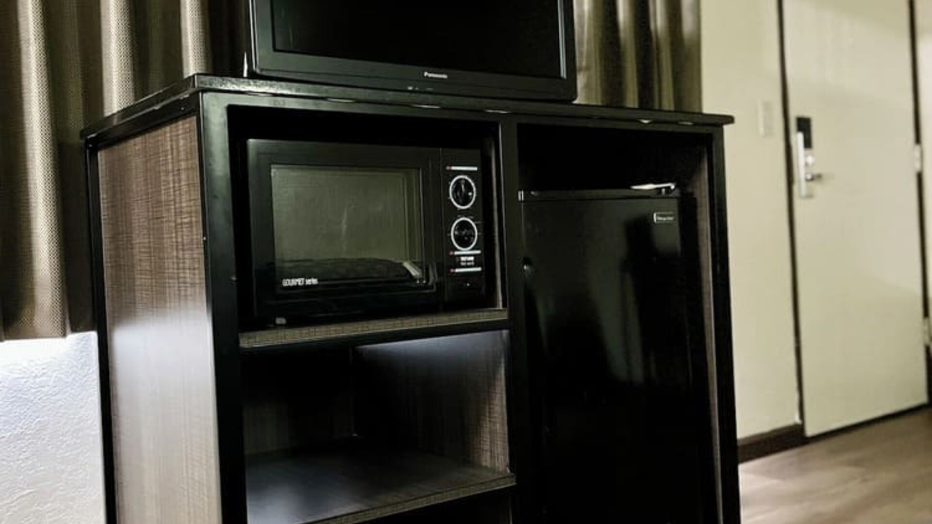 Day use room at Del Aire Inn.