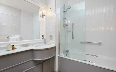 Day use room at DoubleTree By Hilton Coventry.