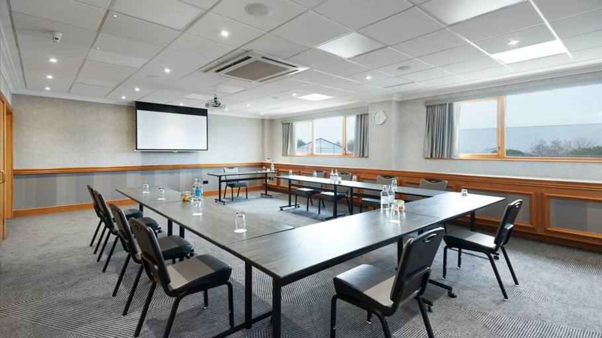 Meeting room at DoubleTree By Hilton Coventry.