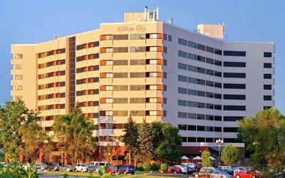 Parking available at Hilton Chicago/Oak Brook Suites.