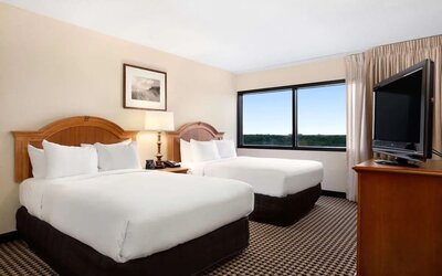 Day use room at Hilton Chicago/Oak Brook Suites.