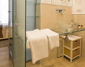 Palermo In Suite Aparthotel Shs