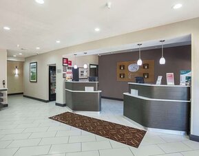 Reception desk at Comfort Suites Lewisville.