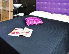 Hotel In - Lounge room