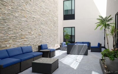 Lobby and lounge at SpringHill Suites By Marriott Milpitas.