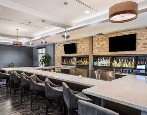 Hotel bar at Holiday Inn Hotel & Suites Silicon Valley - Milpitas.