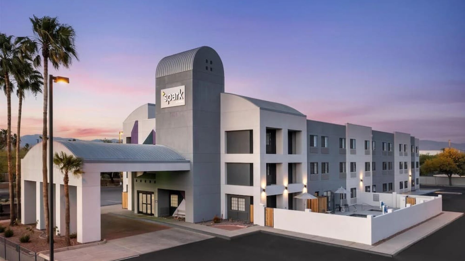 Hotel exterior at Spark By Hilton Tucson Airport.