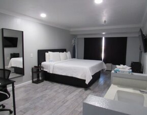 Day use room at Capri Suites Anaheim.