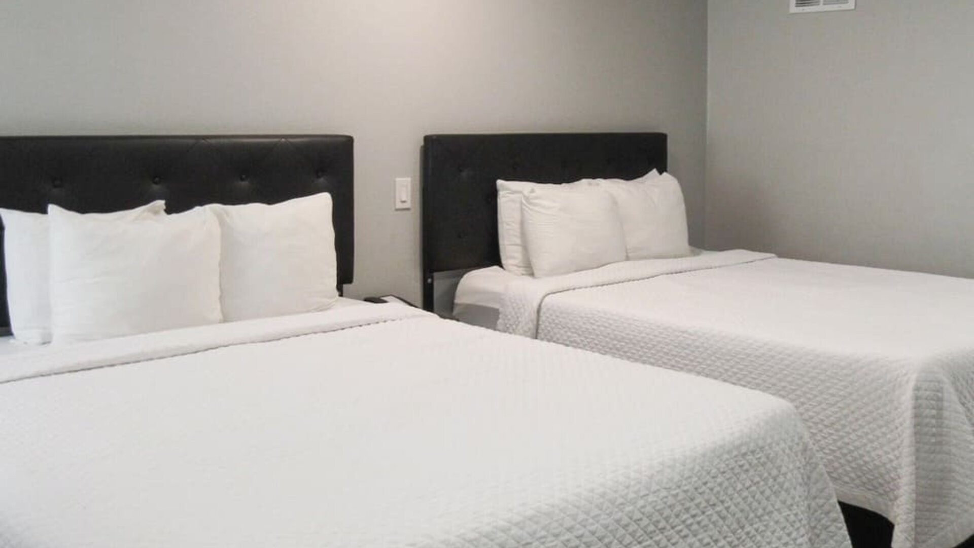 Day use room at Capri Suites Anaheim.