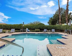 Outdoor pool at Spark By Hilton Glendale Phoenix North.