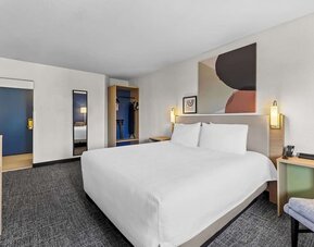 Day use room at Spark By Hilton Glendale Phoenix North.