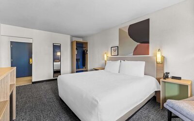 Day use room at Spark By Hilton Glendale Phoenix North.