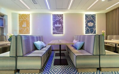 Lounge and coworking space at Hampton By Hilton Bialystok.