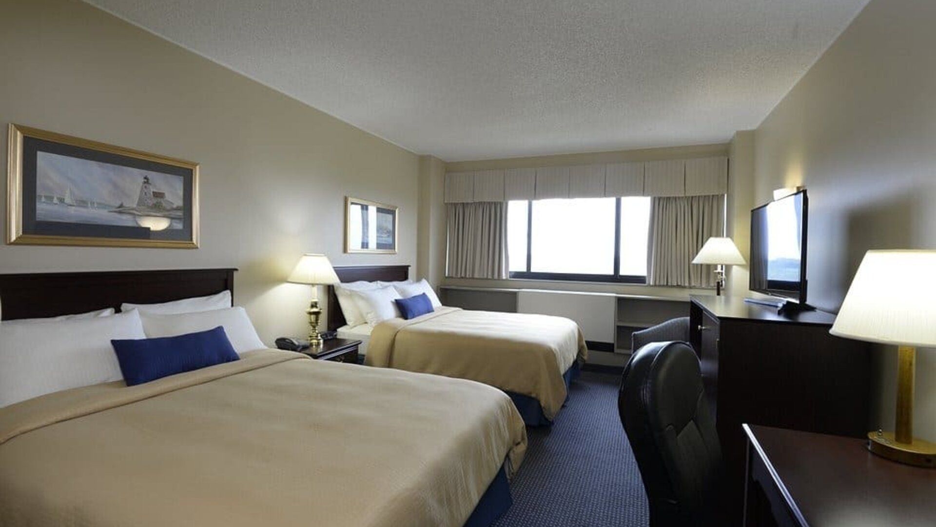 Day use room with TV at Maritime Conference Center.