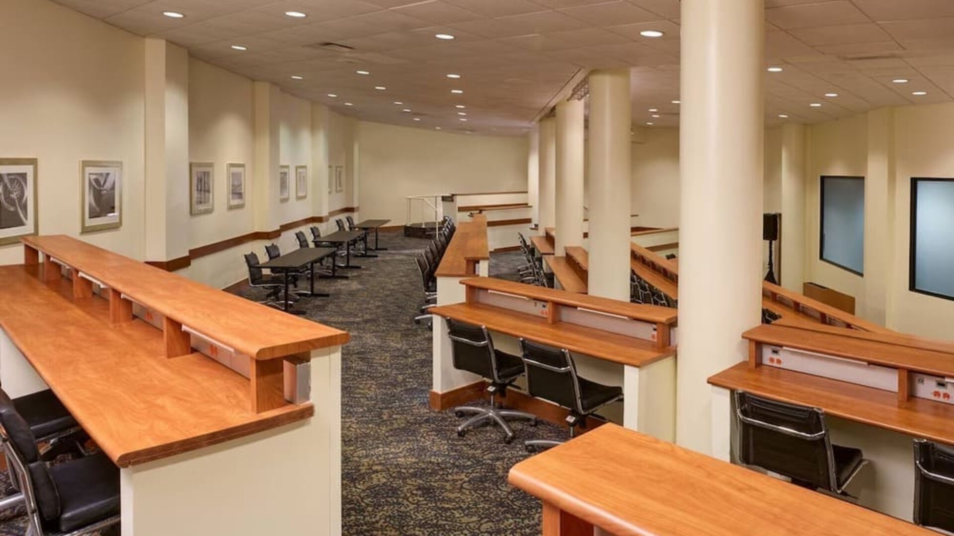 Amphitheatre available at Westin Atlanta Airport Hotel.