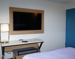 Day use room at Waterfront Inn PHL Airport.