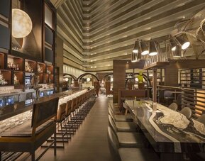 Hotel bar at Hyatt Regency San Francisco.