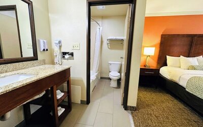 Day use room at The Hills Inn Eagle Rock.