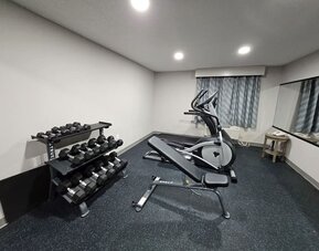 Gym at Baymont By Wyndham Davenport.