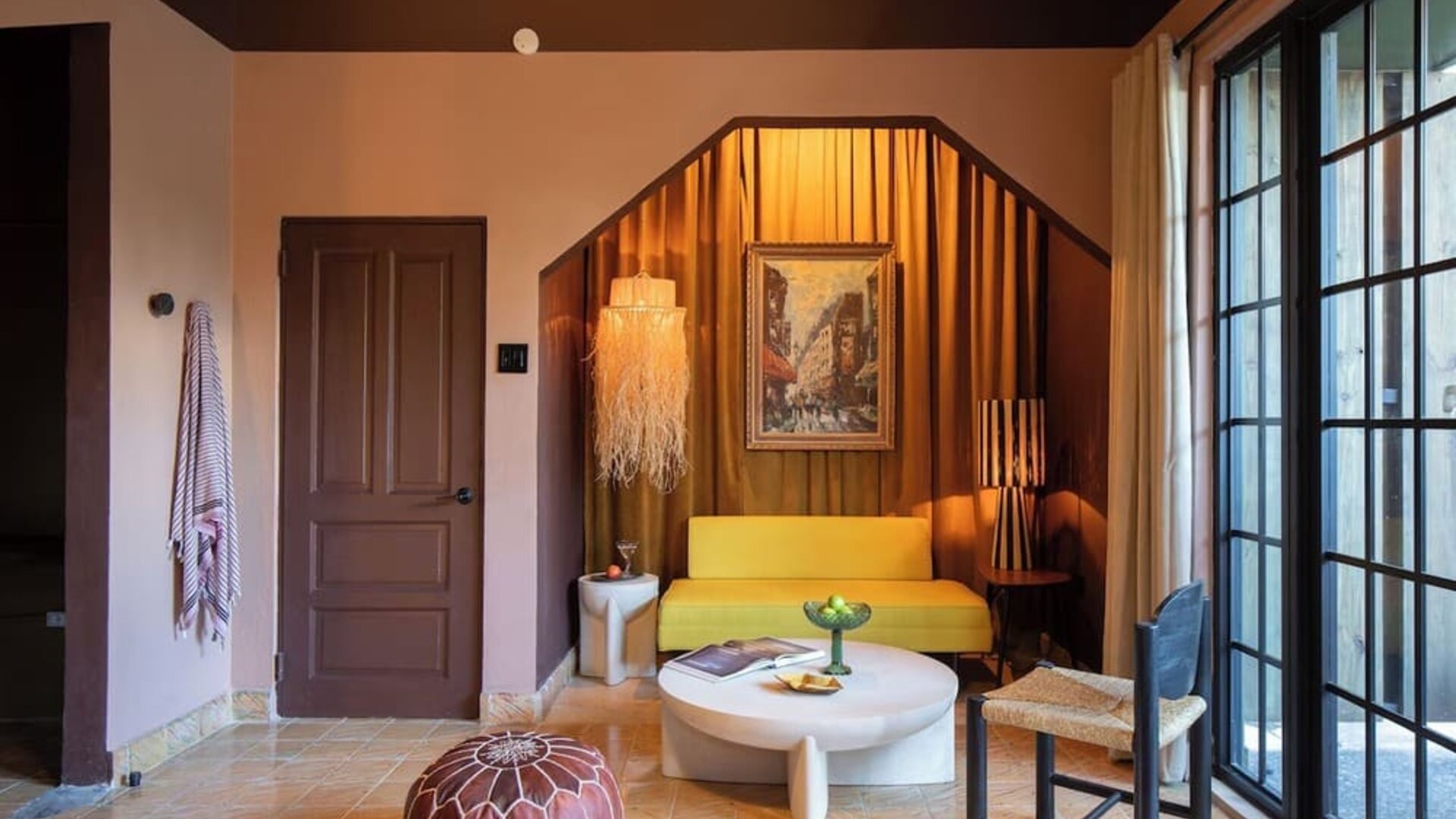 Meeting space at DREAMCATCHER By DW.