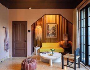 Meeting space at DREAMCATCHER By DW.