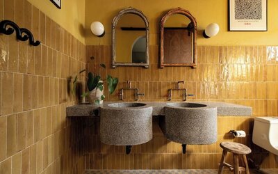 Beautiful guest bathroom at DREAMCATCHER By DW.